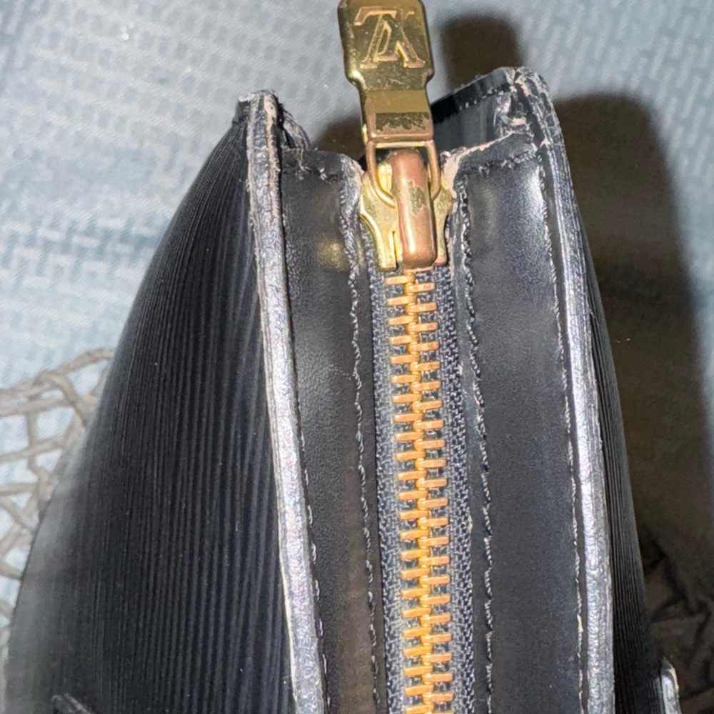 Louis Vuitton Black Epi Saint Jacques Tote Bag - Picture 9 of 16